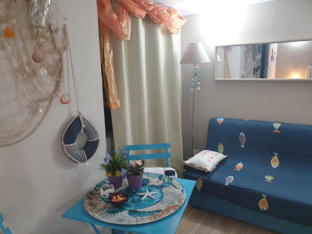 Viky House
